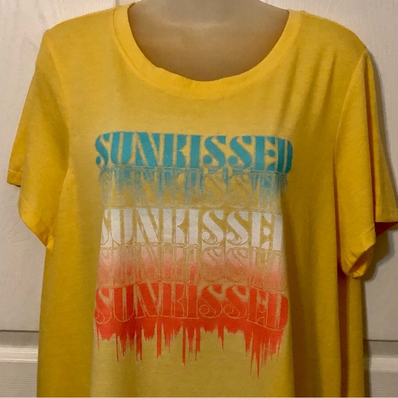 TORRID SUNKISSED Yellow Graphic Tee with Sunkissed Print WOMEN PLUS SIZE 2X NWOT - Picture 3 of 10